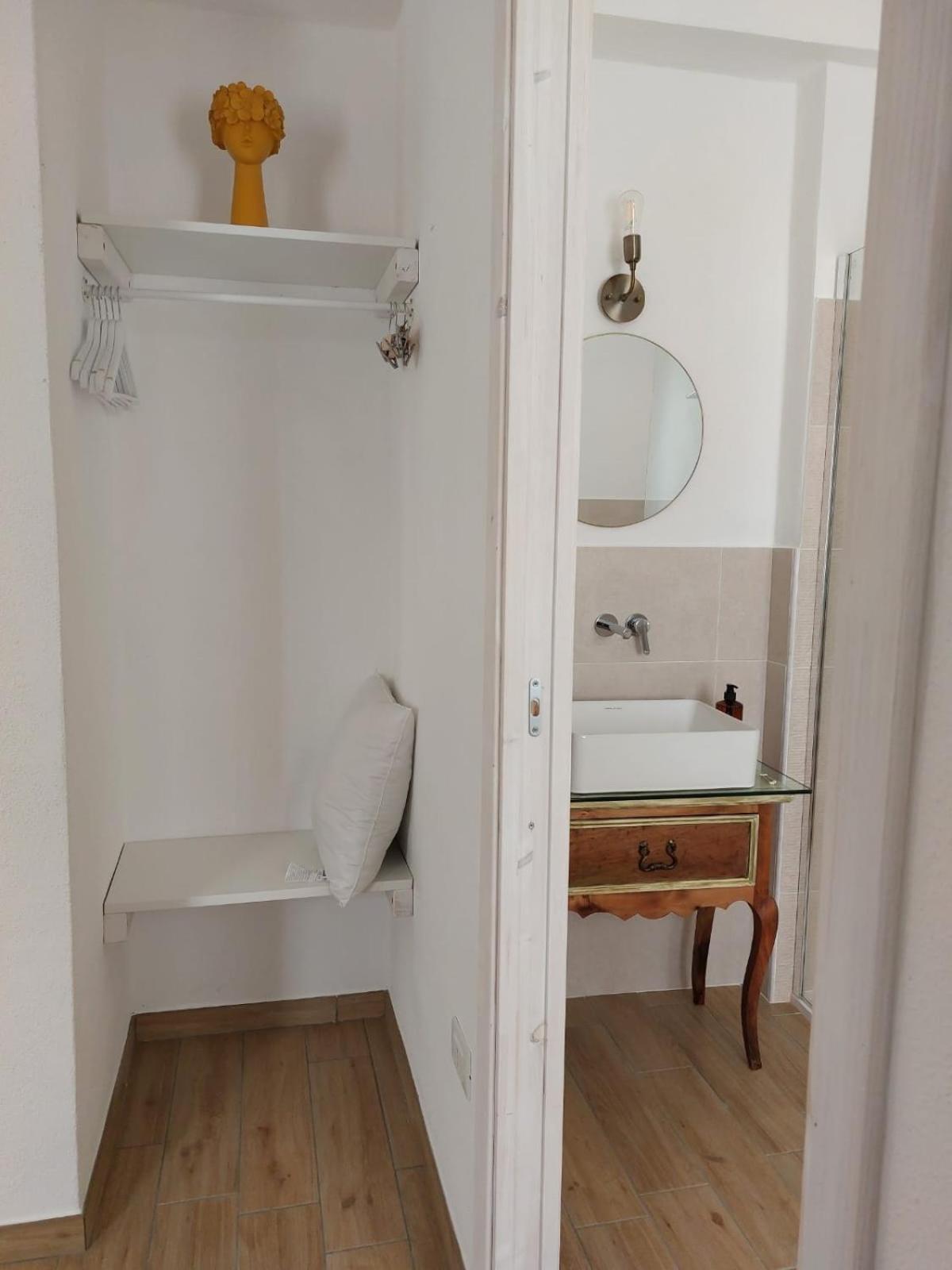 B&B Il Borgo Delle Emozioni Dolianova Ngoại thất bức ảnh